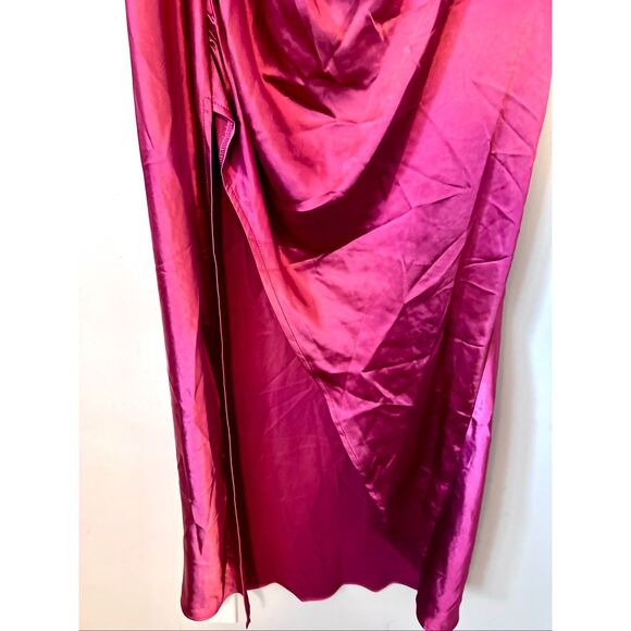 NWT Selfie Leslie Fuchsia Side Ruch / Wrap Dress - Picture 3 of 6